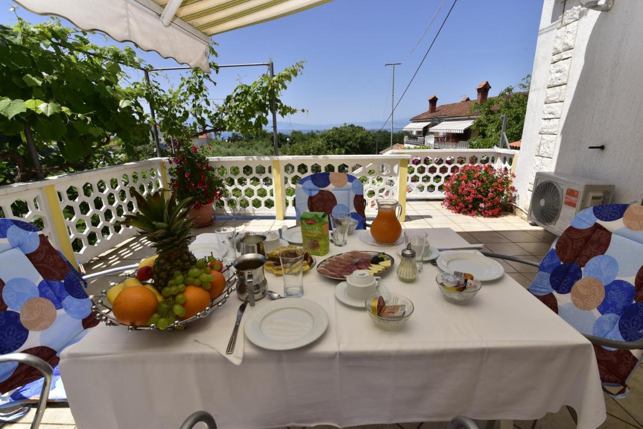 Guest House Tom Malinska Kültér fotó